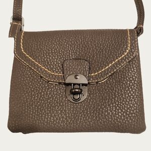 22 Tote Elegant Brown Vegan Pebbled Leather Crossbody Bag NWT